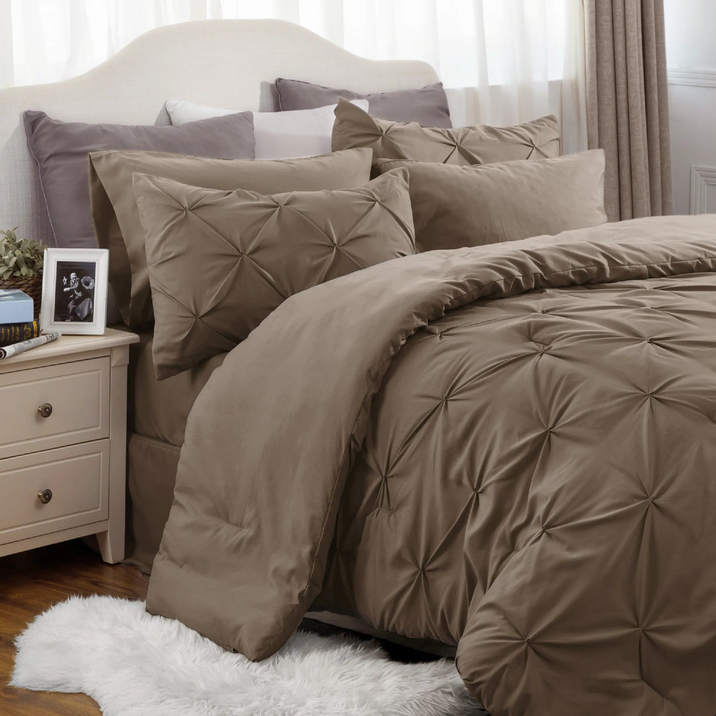7PCS King Size Pintuck Comforter Set | Bedsure Cloud Soft Hotel Quality All Season Bedding
